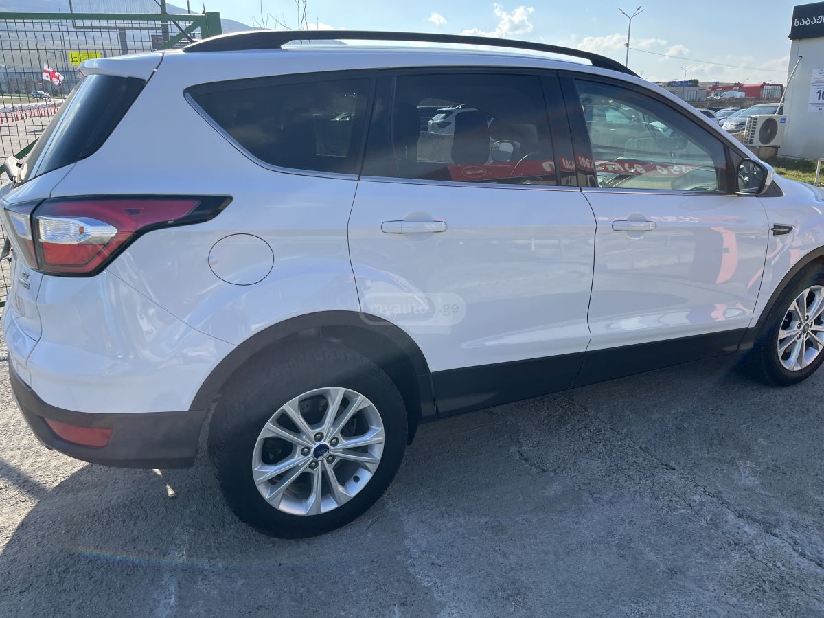 Ford Escape - фото 12