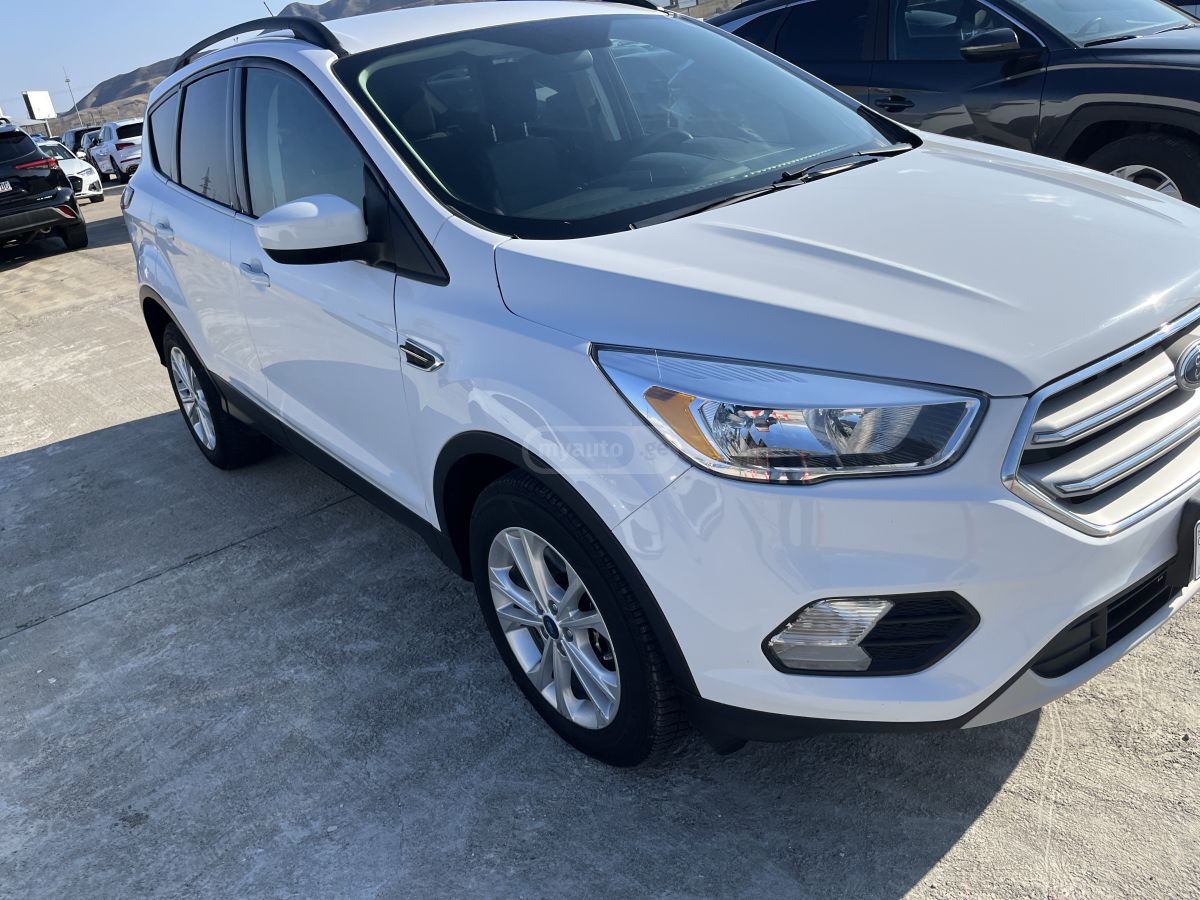 Ford Escape - фото 2