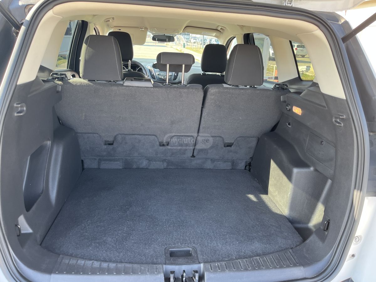 Ford Escape - фото 6