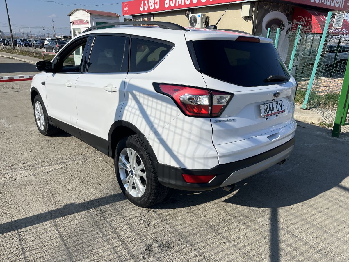 Ford Escape - фото 7