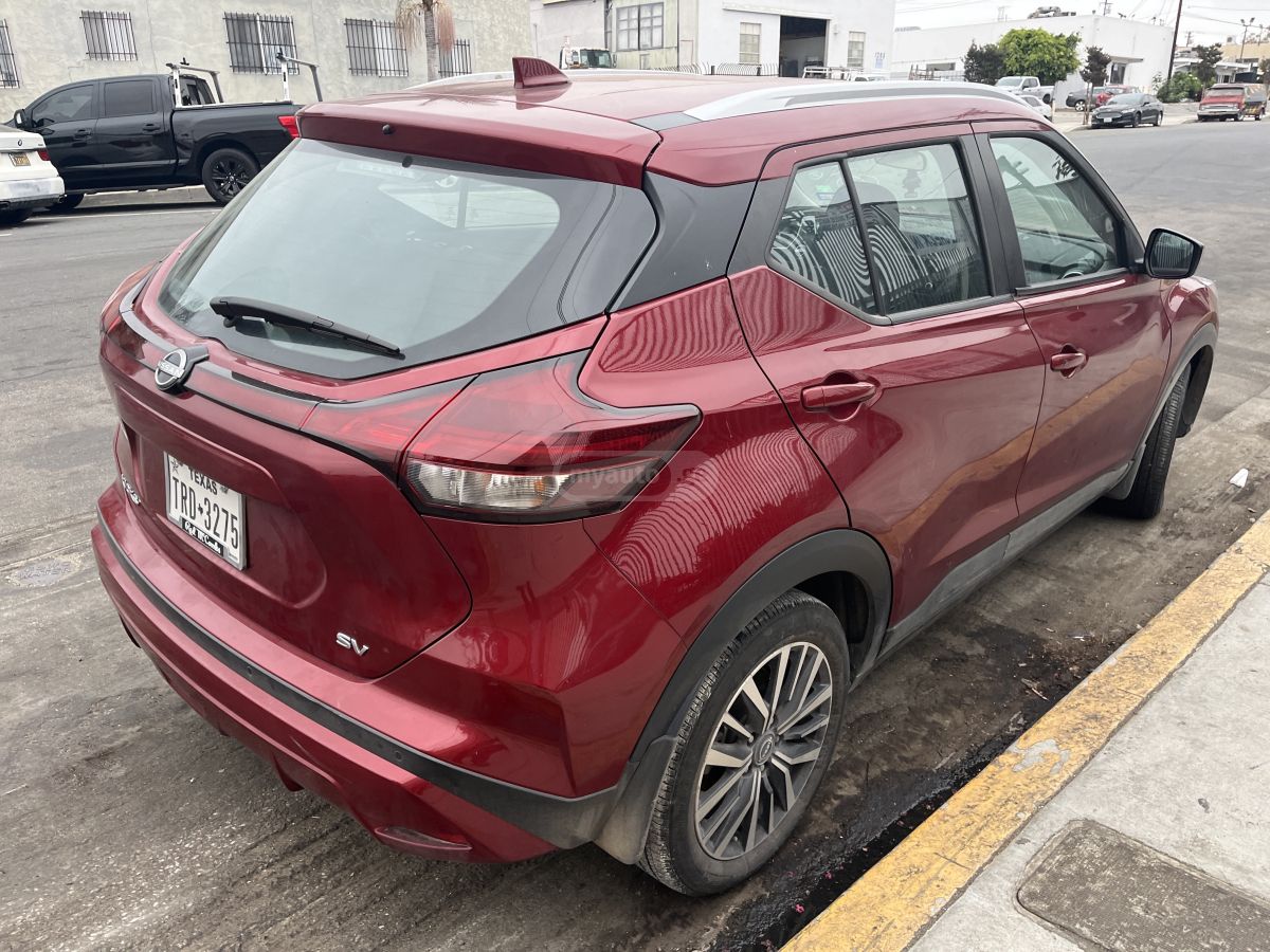 Nissan SV 4dr Front-Wheel Drive CVT — миниатюра 3