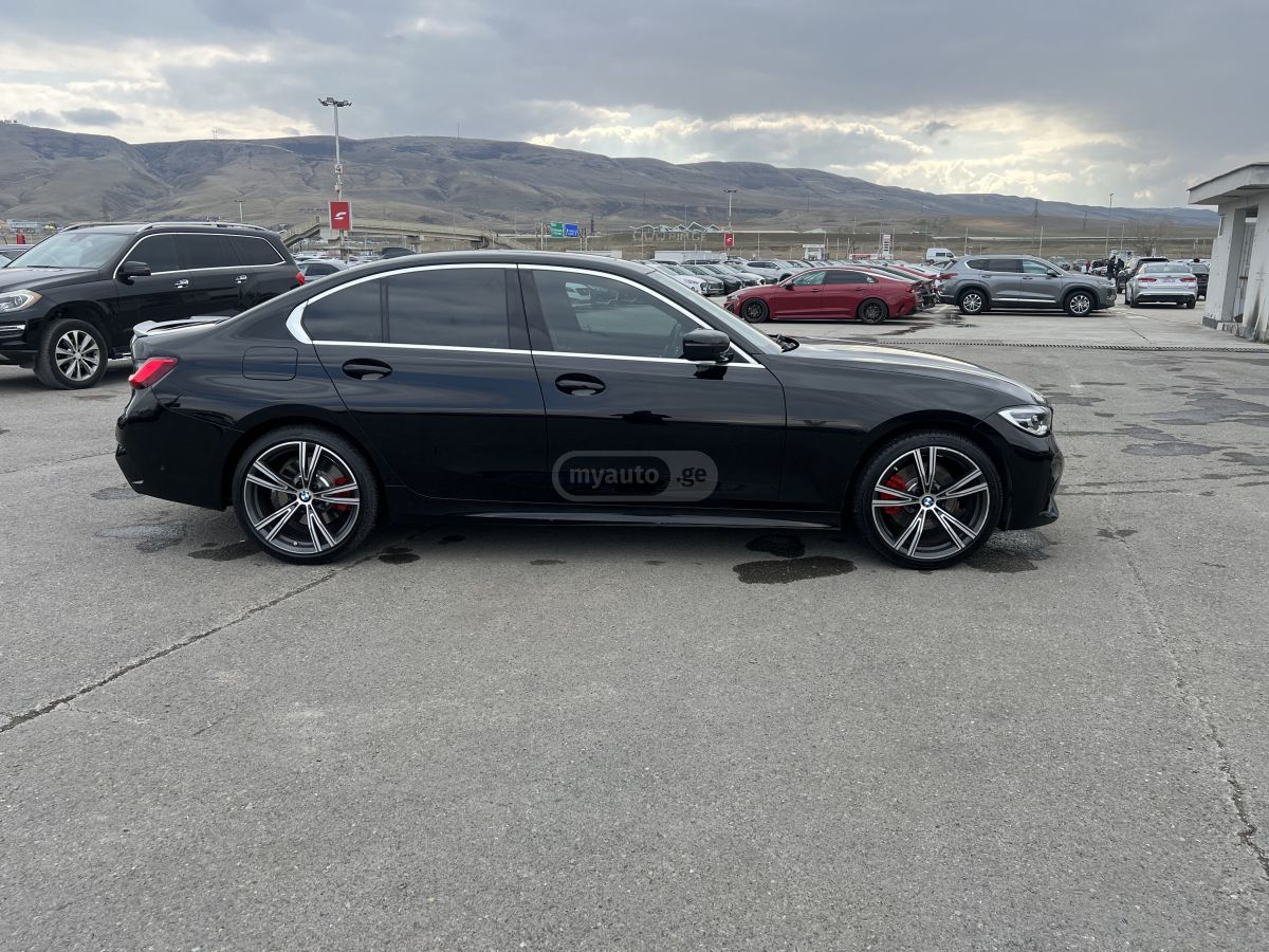 BMW 330 - фото 4