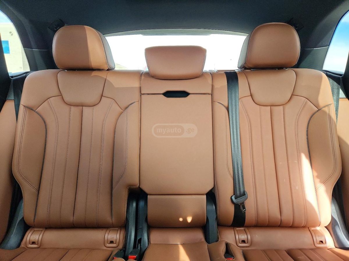 Audi PREMIUM PLUS — миниатюра 10