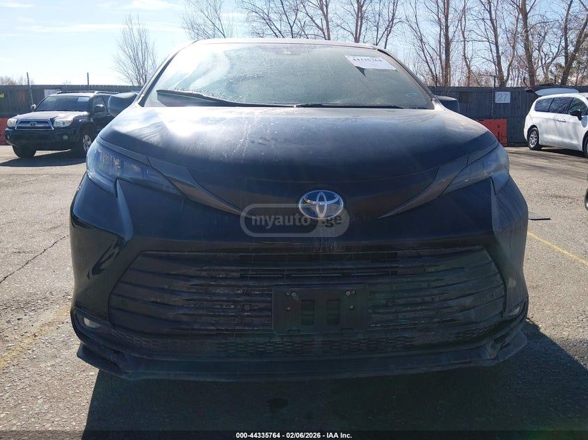 Toyota Sienna 2024 — миниатюра 3