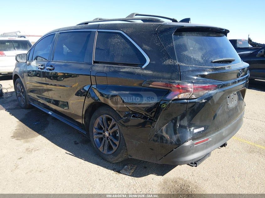 Toyota Sienna 2024 — миниатюра 8