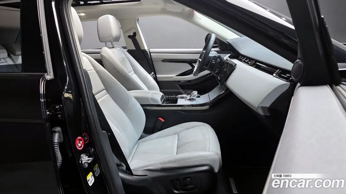 Land Rover Range Rover Evoque 2025 — миниатюра 10