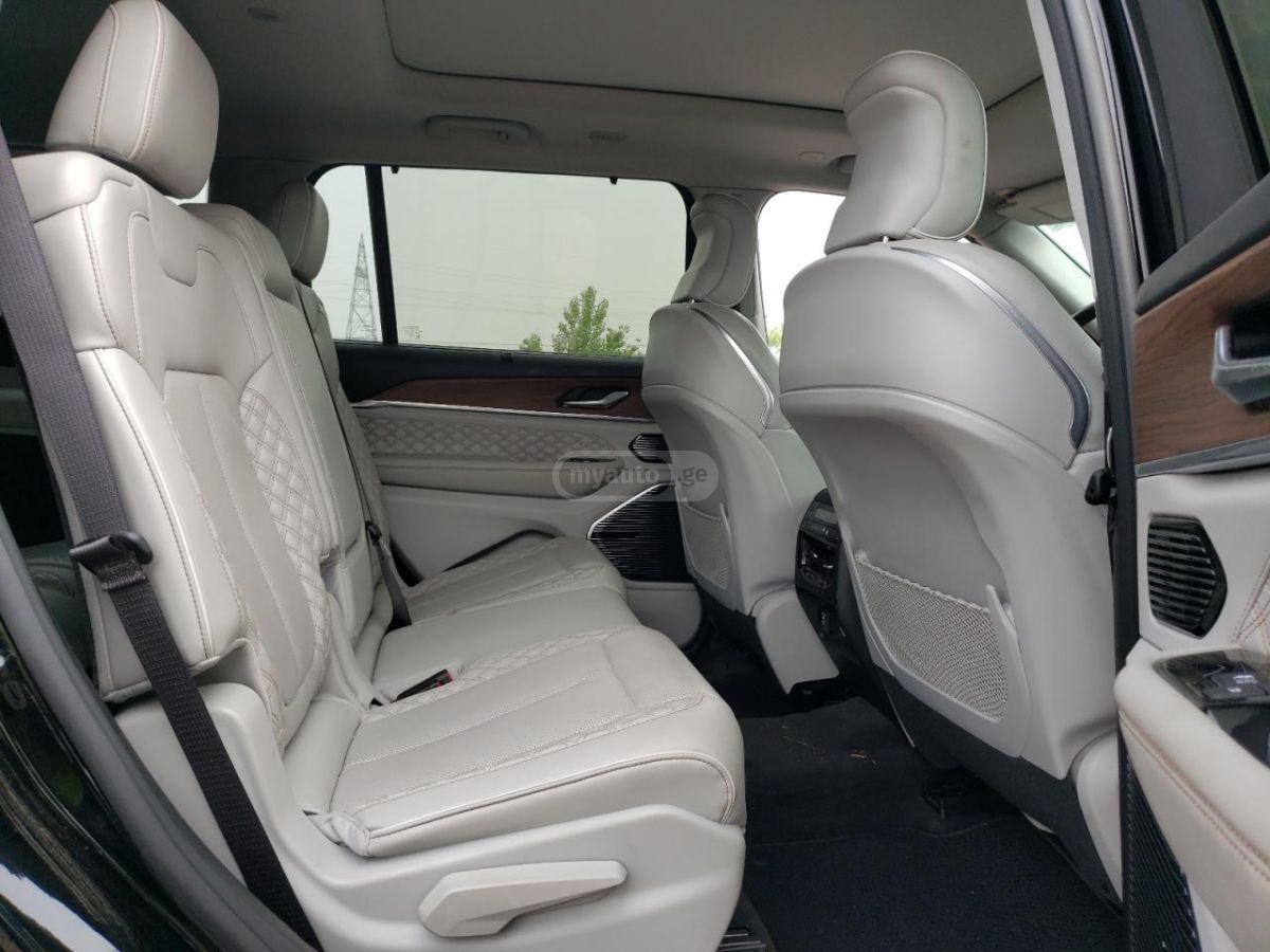 Jeep Grand Cherokee - фото 11