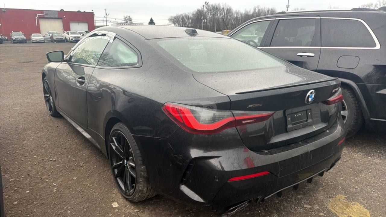 BMW i xDrive 2dr All-Wheel Drive C — миниатюра 11