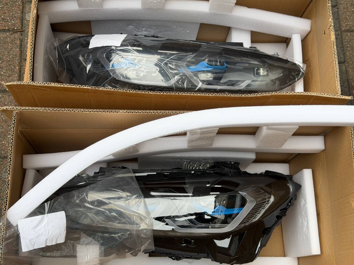 BMW i xDrive 2dr All-Wheel Drive C — миниатюра 15