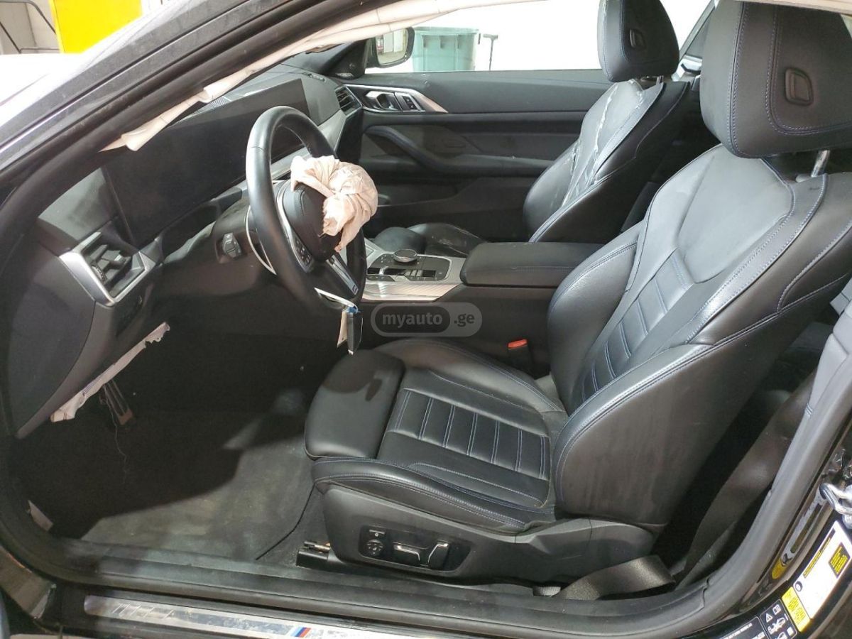 BMW i xDrive 2dr All-Wheel Drive C — миниатюра 8