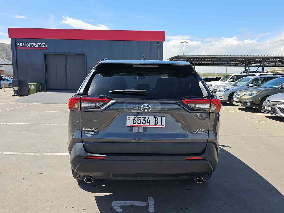 Toyota Toyota RAV4 — миниатюра 5