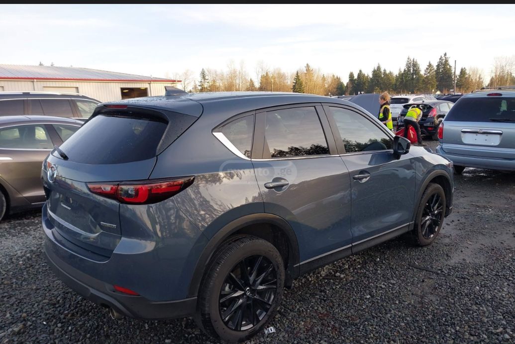 Mazda CARBON EDITION — миниатюра 3