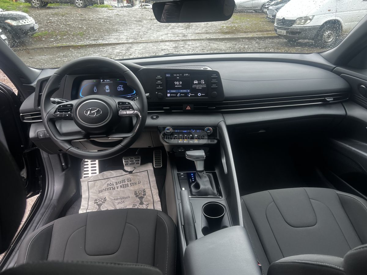 Hyundai Elantra - фото 12