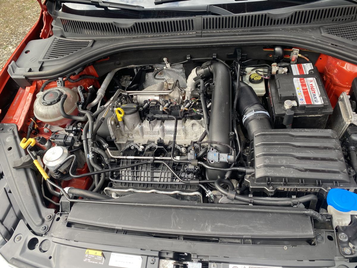 Volkswagen Jetta - фото 12