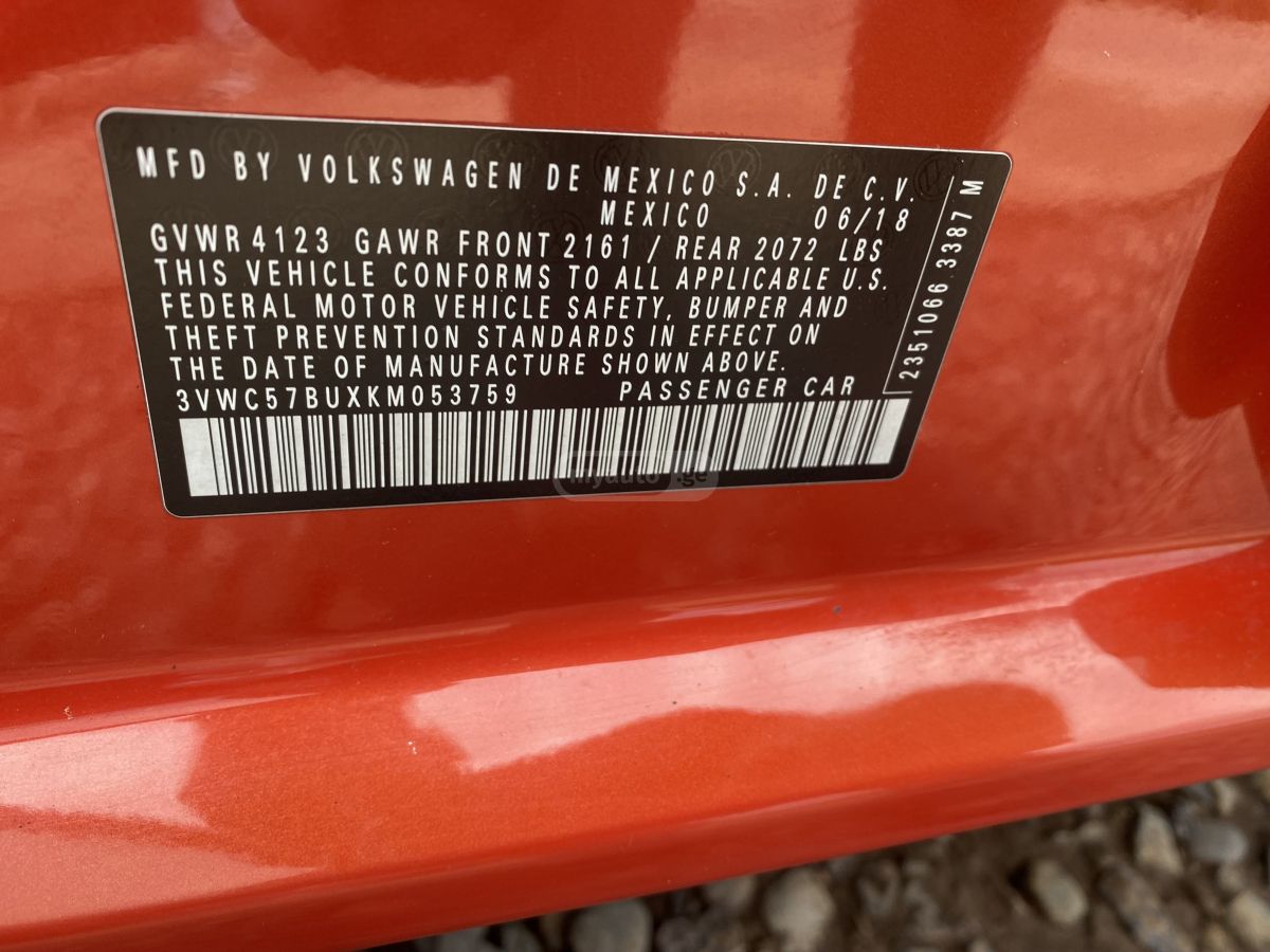Volkswagen Jetta - фото 13
