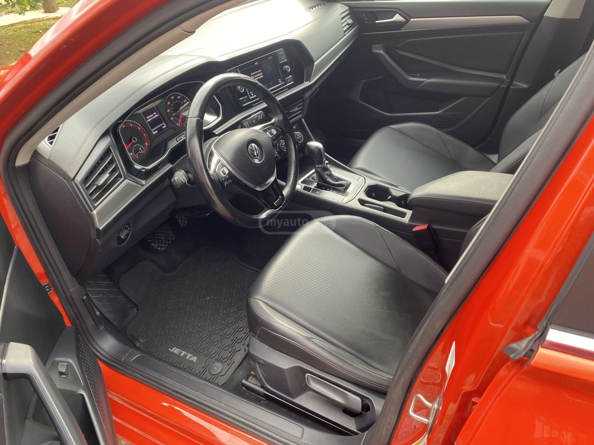 Volkswagen Jetta - фото 3