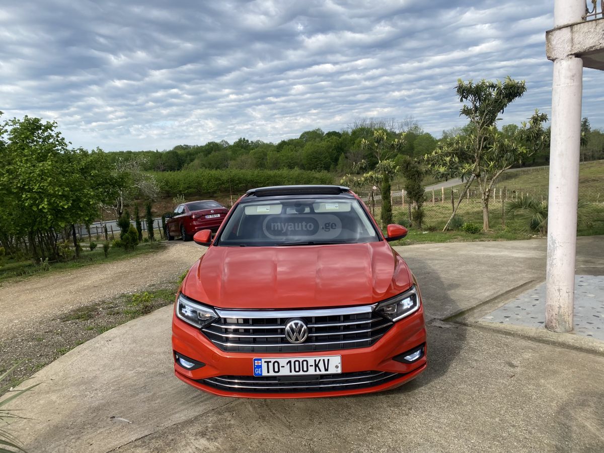 Volkswagen Jetta - фото 5