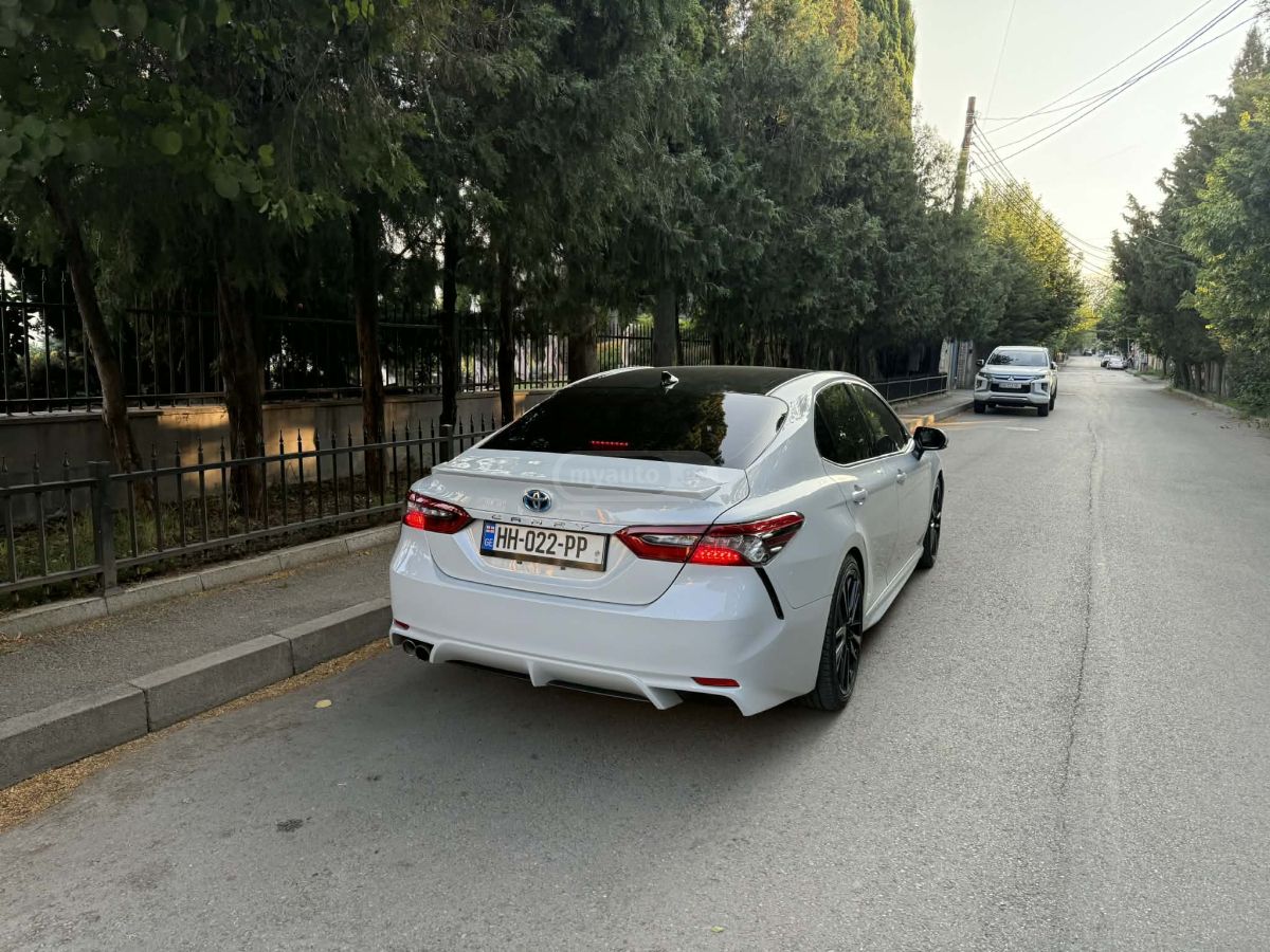 Toyota Camry - фото 7
