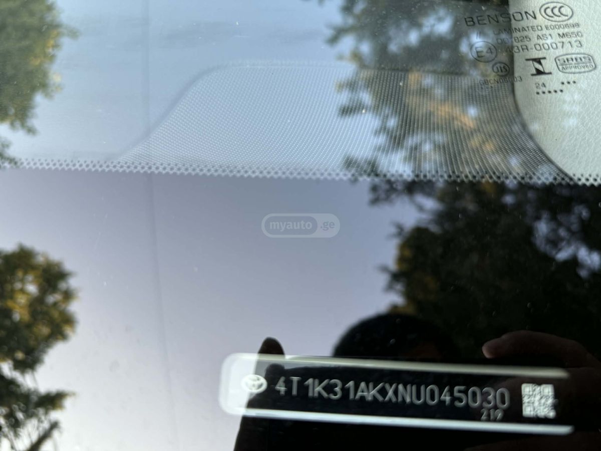 Toyota Camry - фото 8