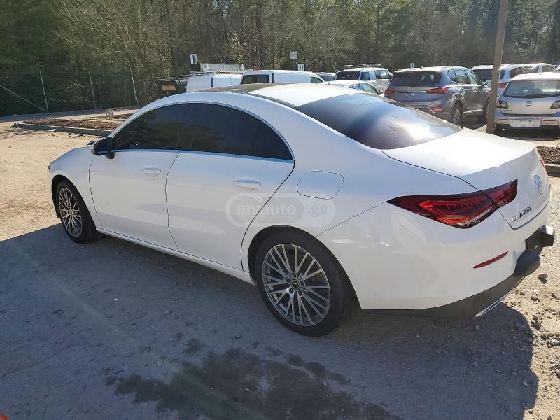 Mercedes-Benz CLA 250 - фото 2