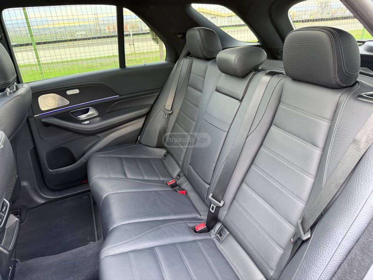 Mercedes-Benz GLE 350 - фото 12