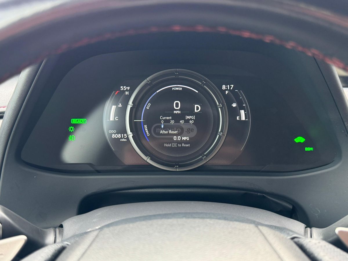 Lexus UX 250 h - фото 8