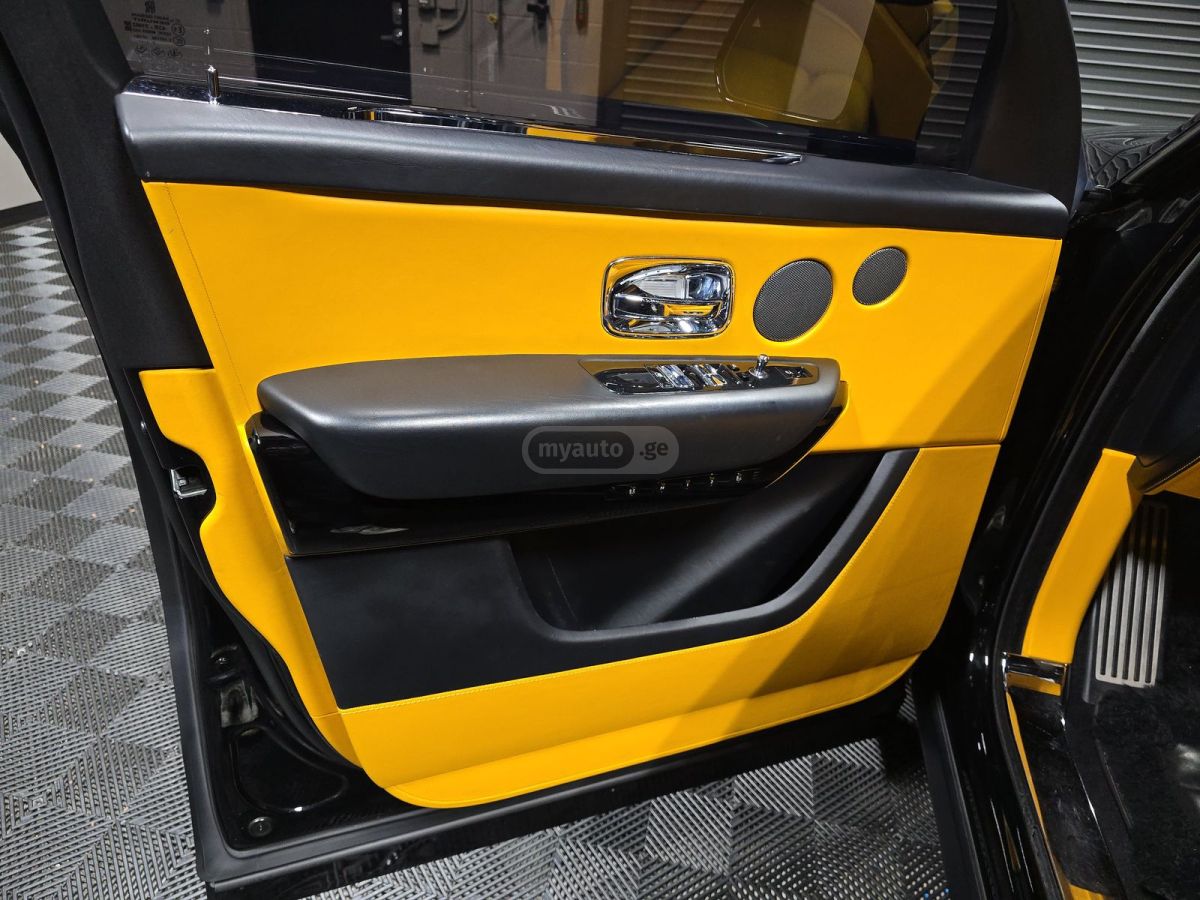 Rolls-Royce Cullinan 2021 — миниатюра 12