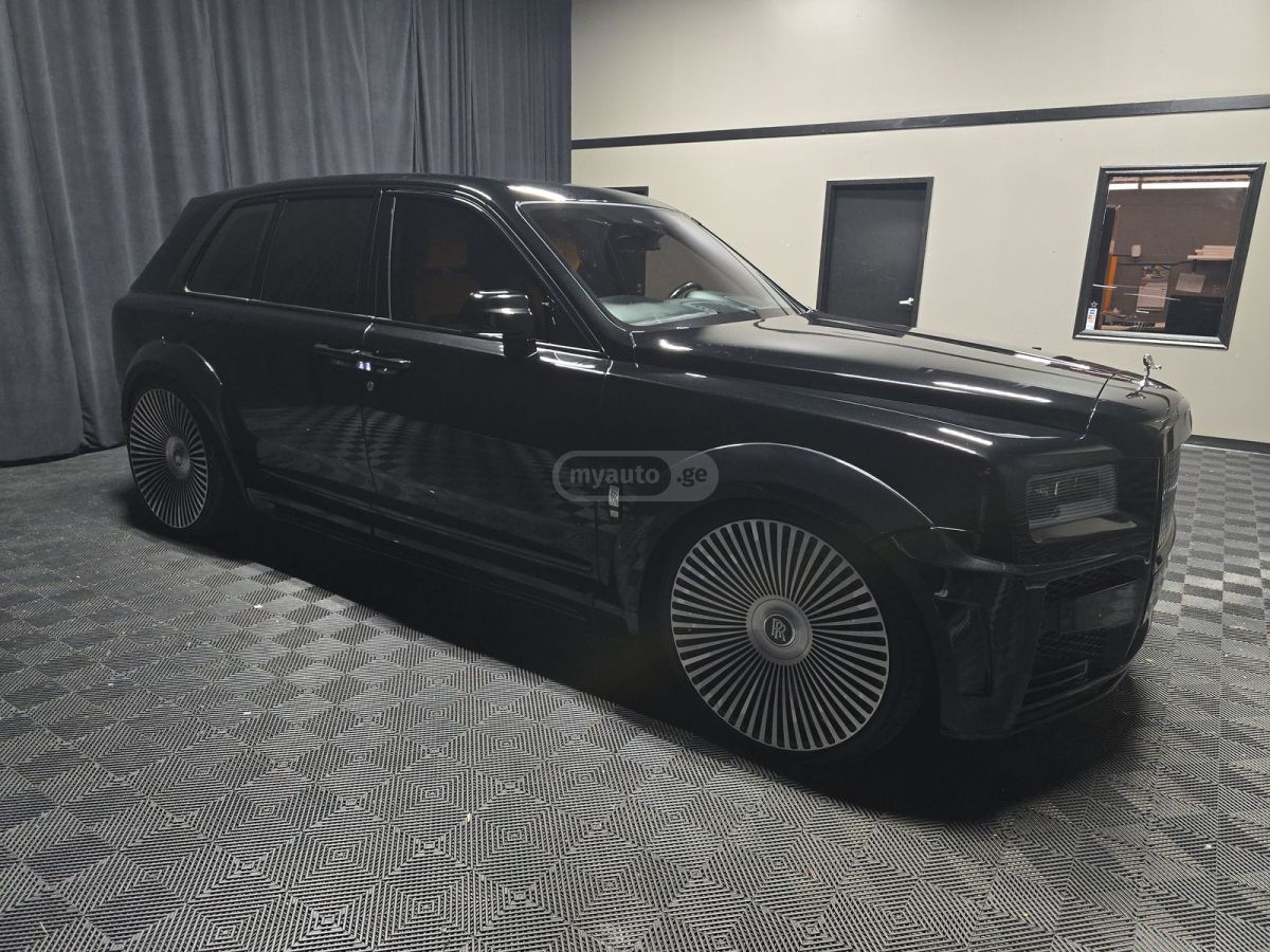 Rolls-Royce Cullinan 2021 — миниатюра 2