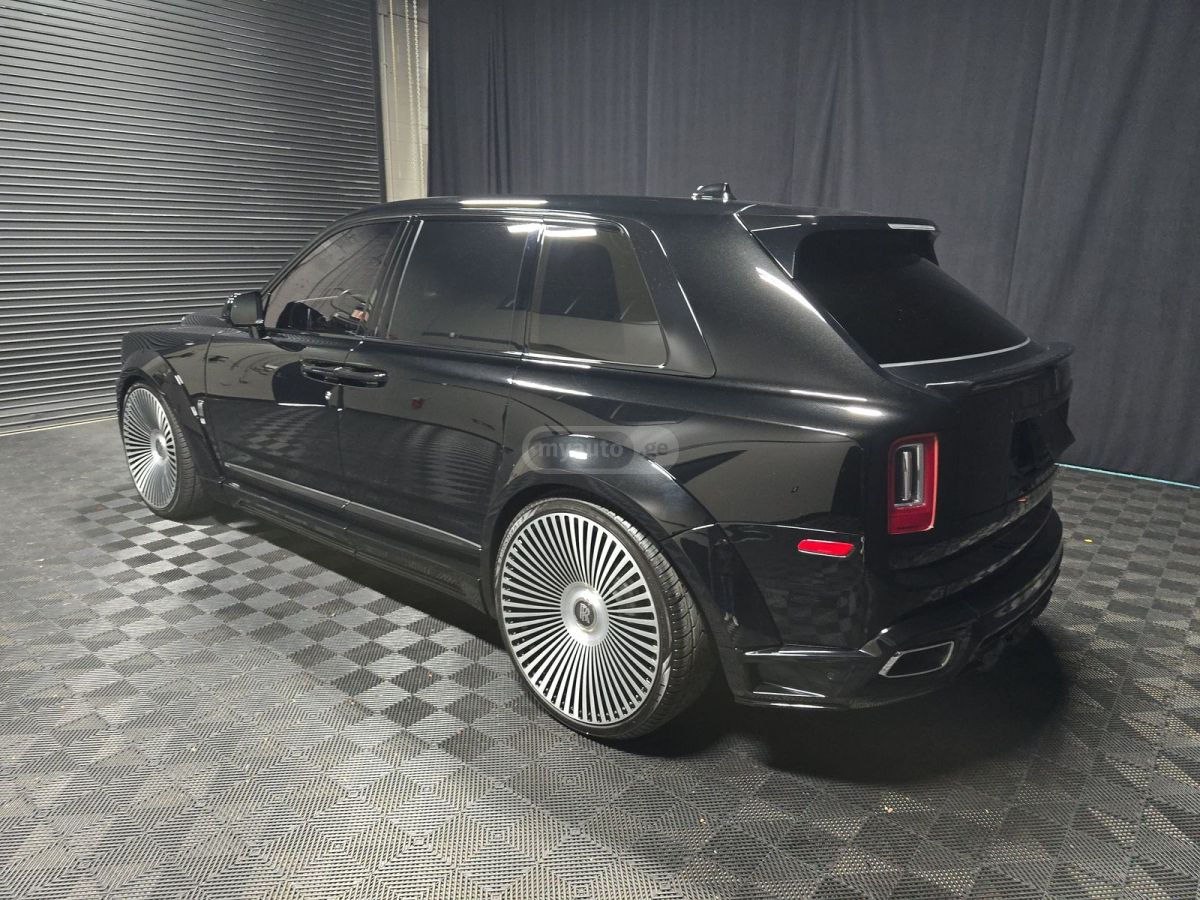 Rolls-Royce Cullinan 2021 — миниатюра 4