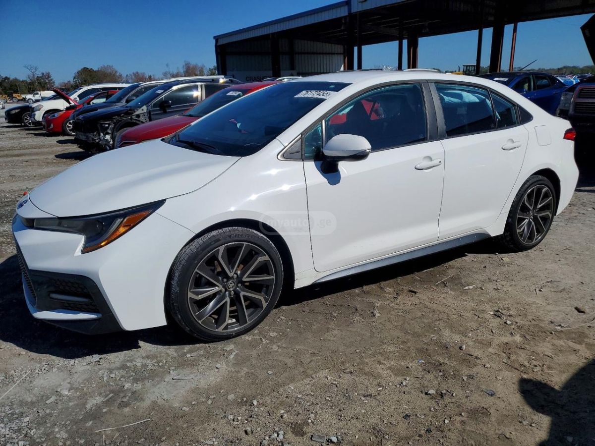 Toyota SE 4dr Sedan CVT — миниатюра 1