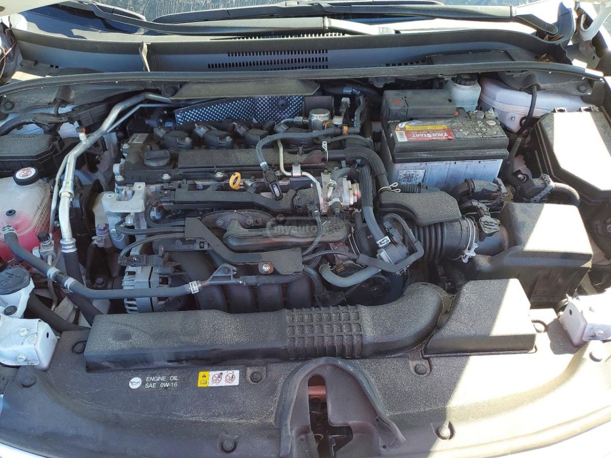 Toyota SE 4dr Sedan CVT — миниатюра 11