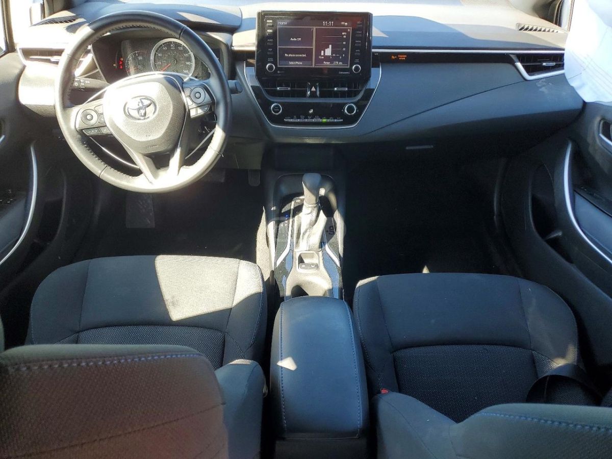 Toyota SE 4dr Sedan CVT — миниатюра 8