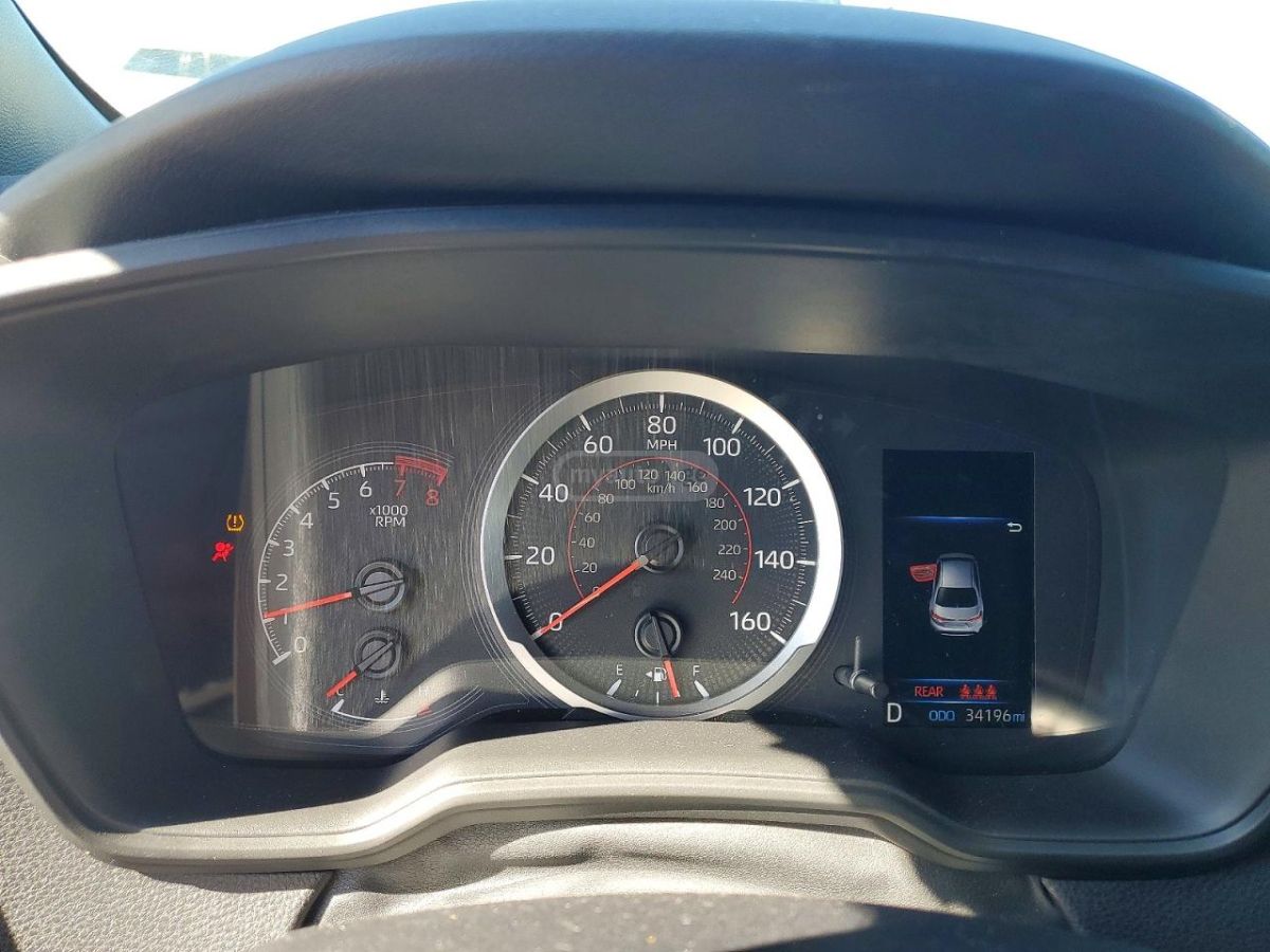 Toyota SE 4dr Sedan CVT — миниатюра 9