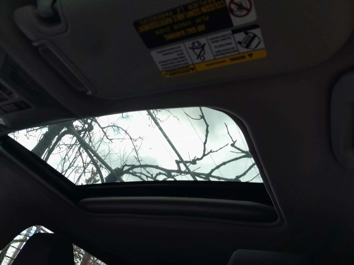 Toyota RAV 4 - фото 10