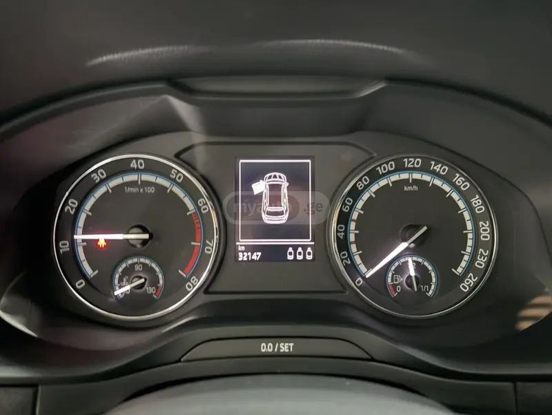 Skoda Karoq 2021 — миниатюра 8