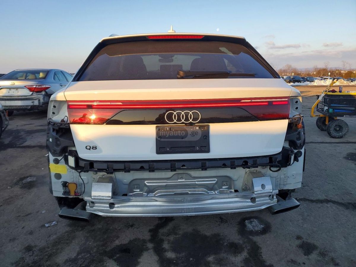 Audi Q8 - фото 3