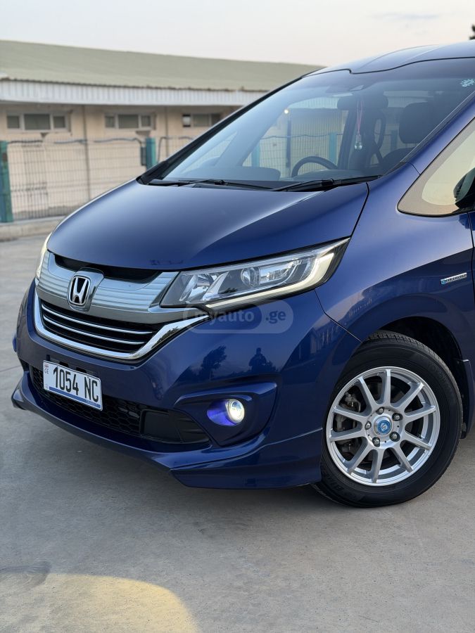 Honda Freed - фото 8