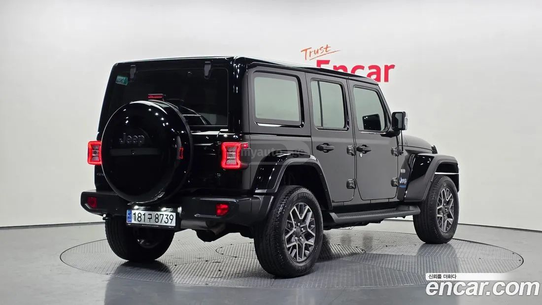 Jeep Wrangler - фото 2