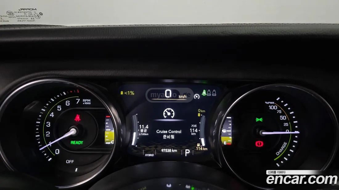 Jeep Wrangler - фото 8