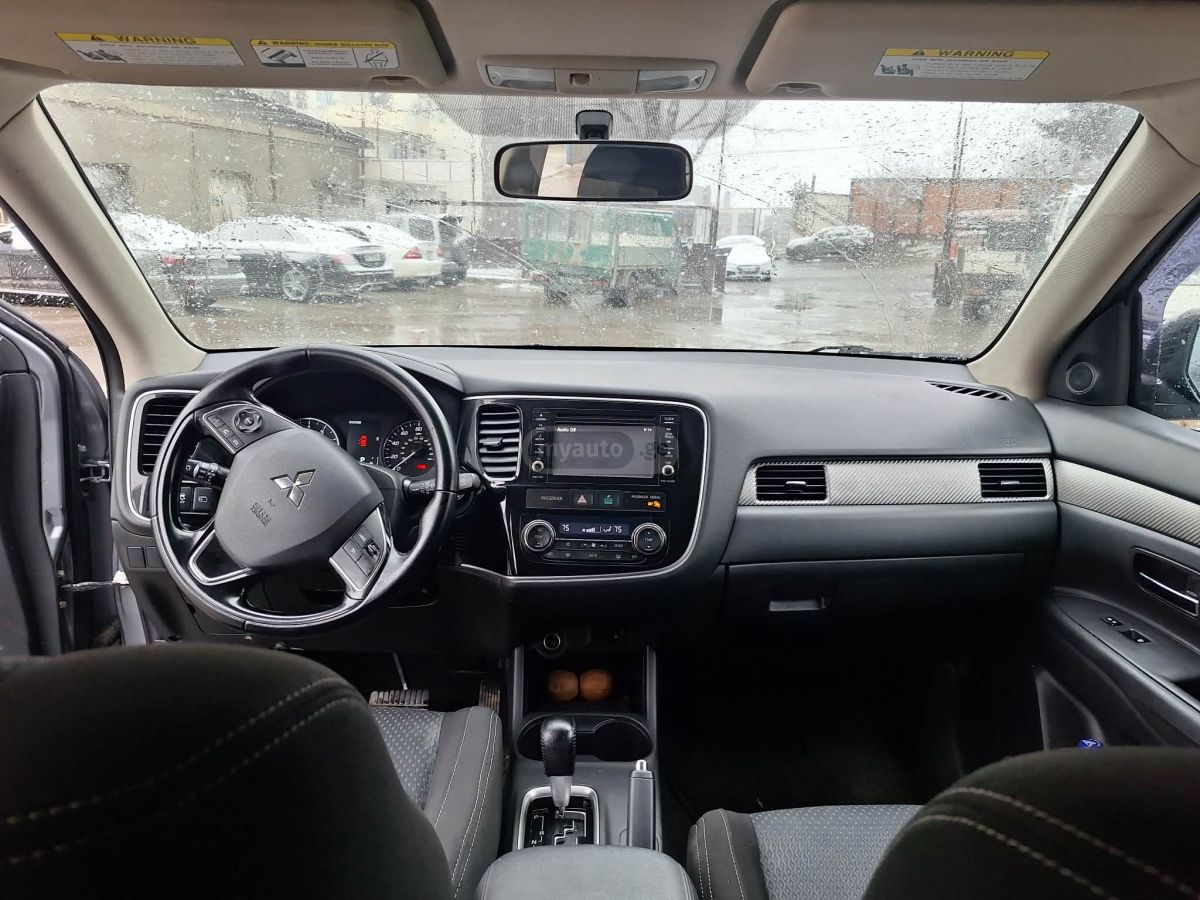 Mitsubishi Outlander - фото 9