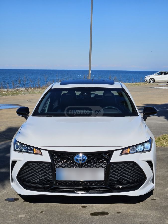 Toyota Avalon - фото 1
