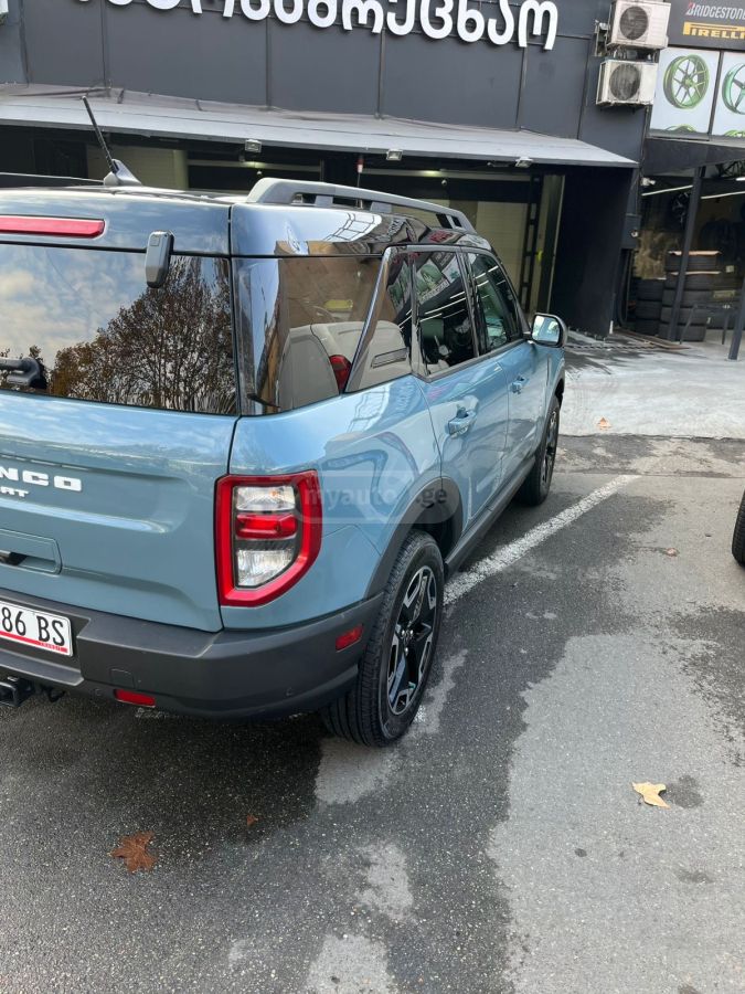 Ford Outer Banks 4dr 4x4 Automatic — миниатюра 2