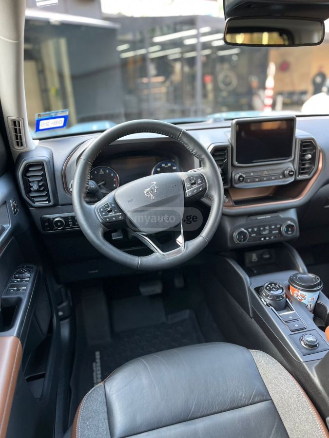 Ford Outer Banks 4dr 4x4 Automatic — миниатюра 6