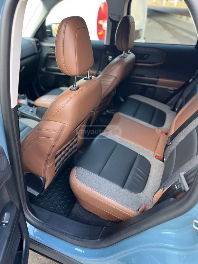 Ford Outer Banks 4dr 4x4 Automatic — миниатюра 7