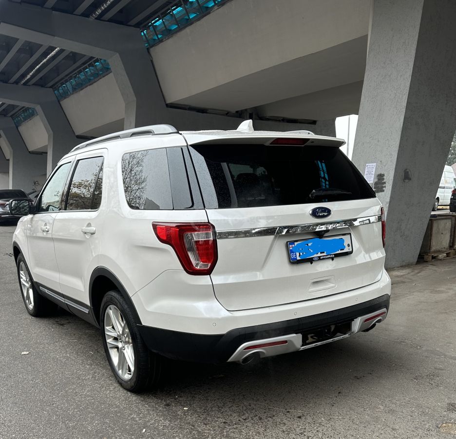 Ford Explorer - фото 2