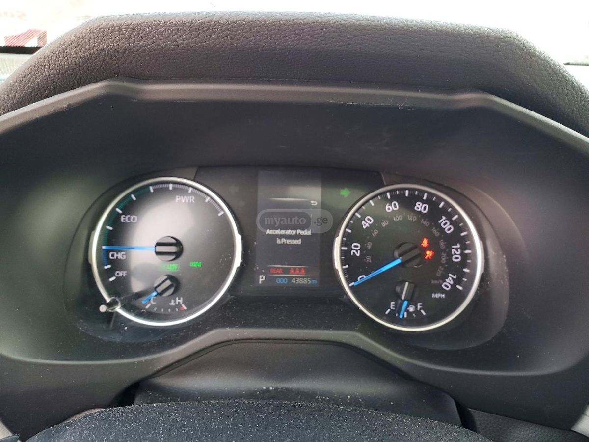 Toyota RAV 4 - фото 9