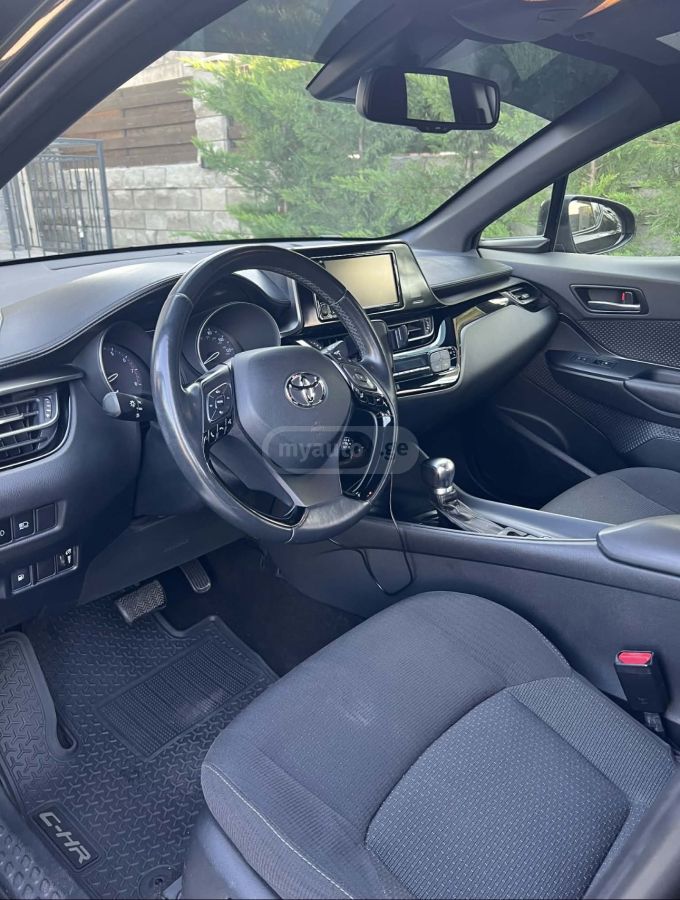 Toyota CHR - фото 10