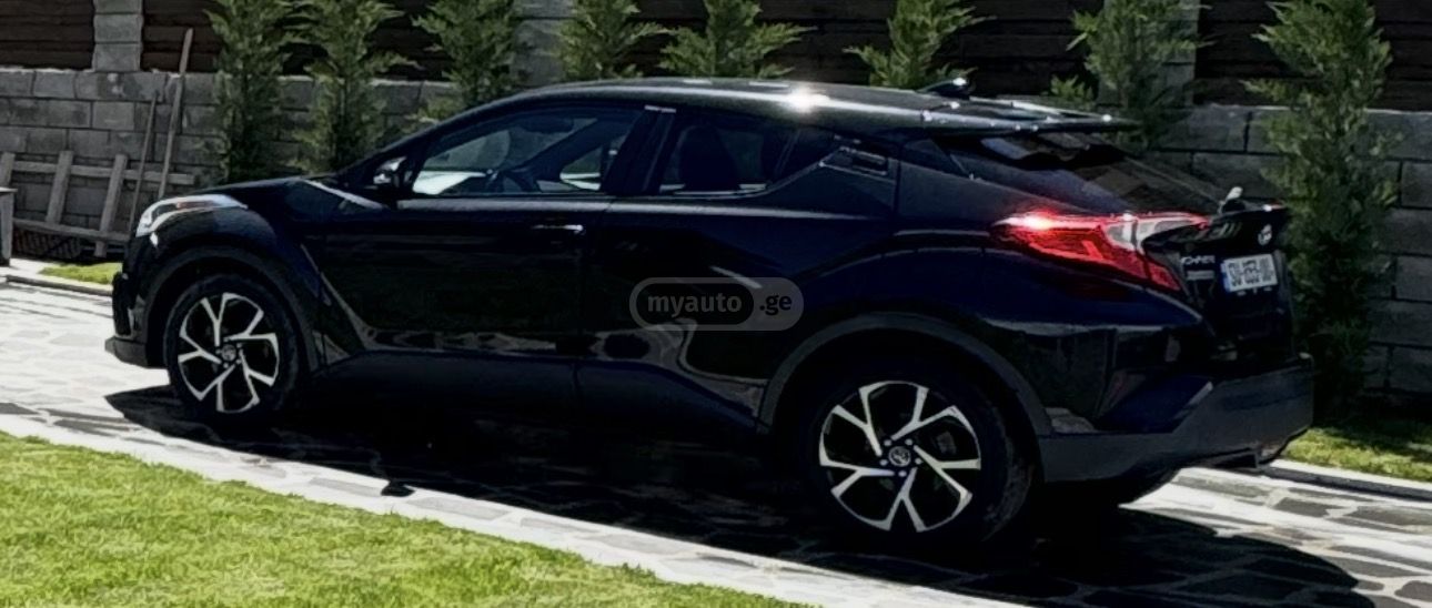 Toyota CHR - фото 6