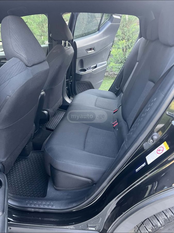 Toyota CHR - фото 8