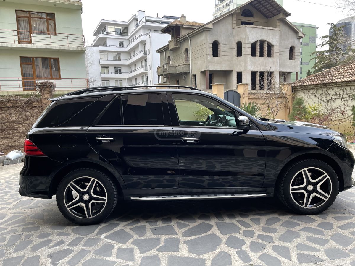Mercedes-Benz GLE 350 - фото 3